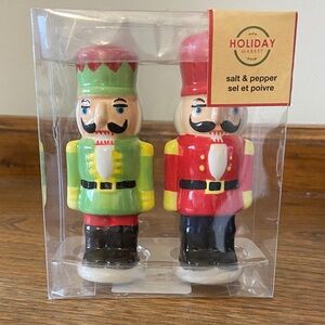 Nutcracker Salt and Pepper Shakers - Red and Green